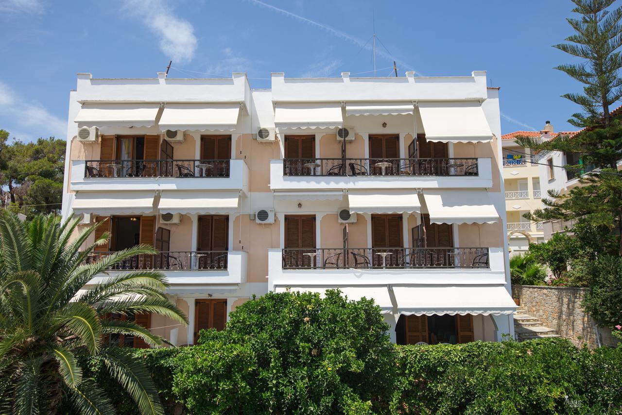 Gorgona Hotel Patitiri  Exterior photo