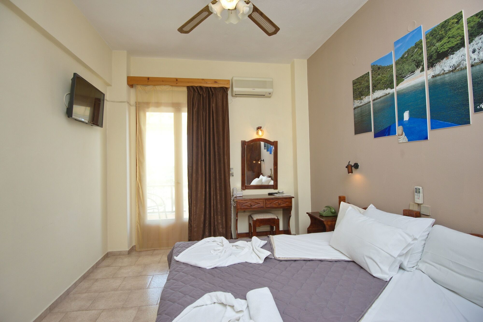 Gorgona Hotel Patitiri  Exterior photo